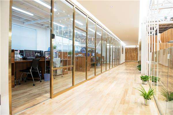 不銹鋼玻璃隔斷