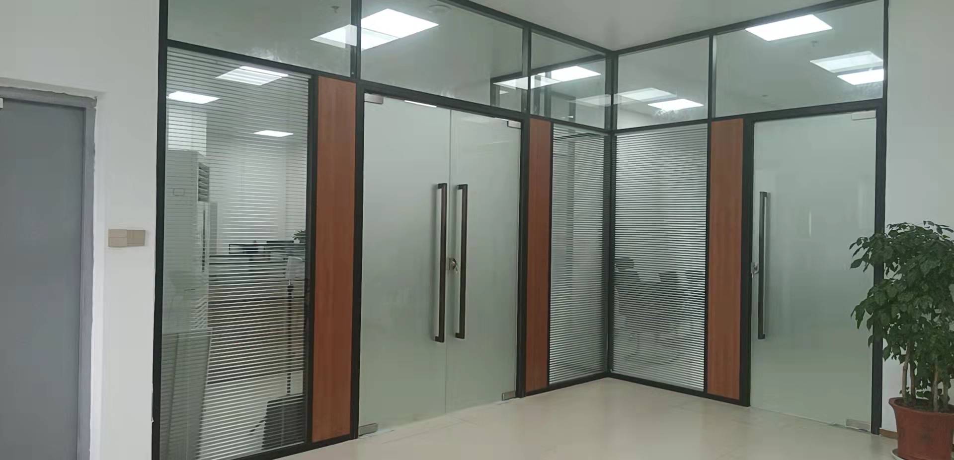雙玻璃百葉隔斷為什么受歡迎？原因都在這里